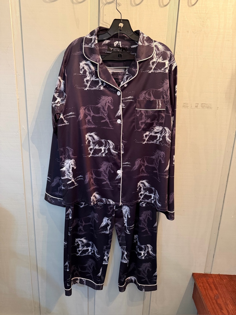 Lucky and Blessed Women’s Horse-Print Pajama Set - Navy